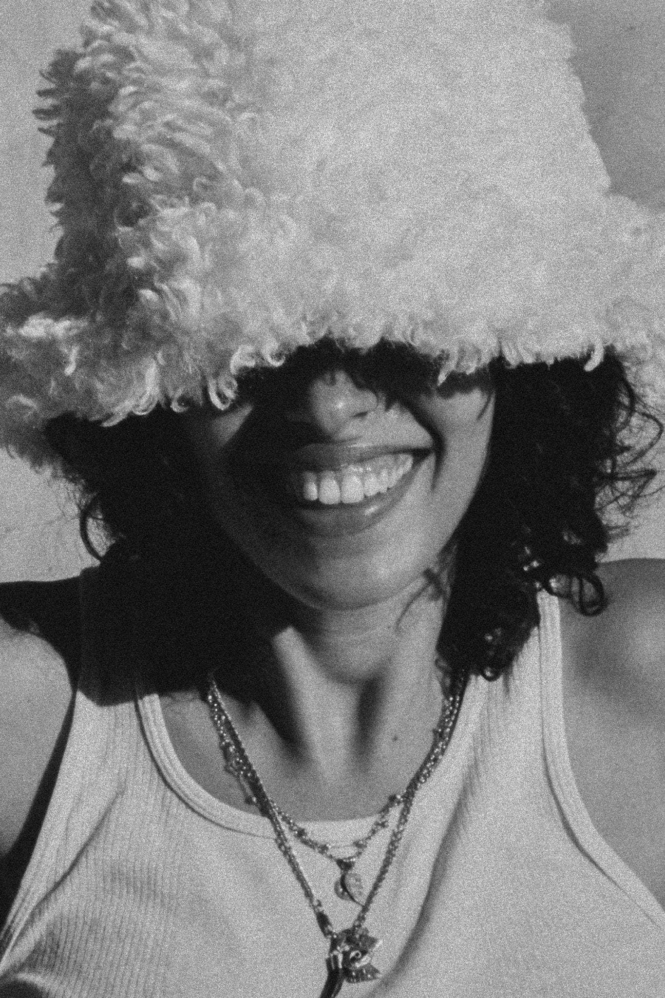 Faux - Fur Bucket Hat - CAPOLLE