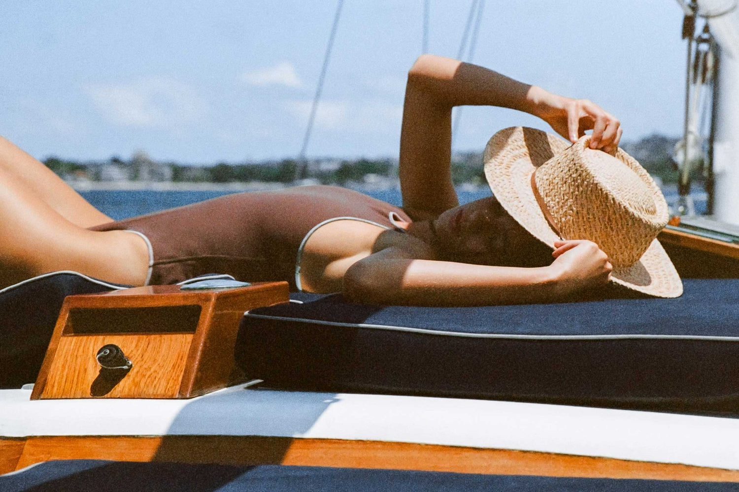 Handwoven Raffia Boater Hat - CAPOLLE