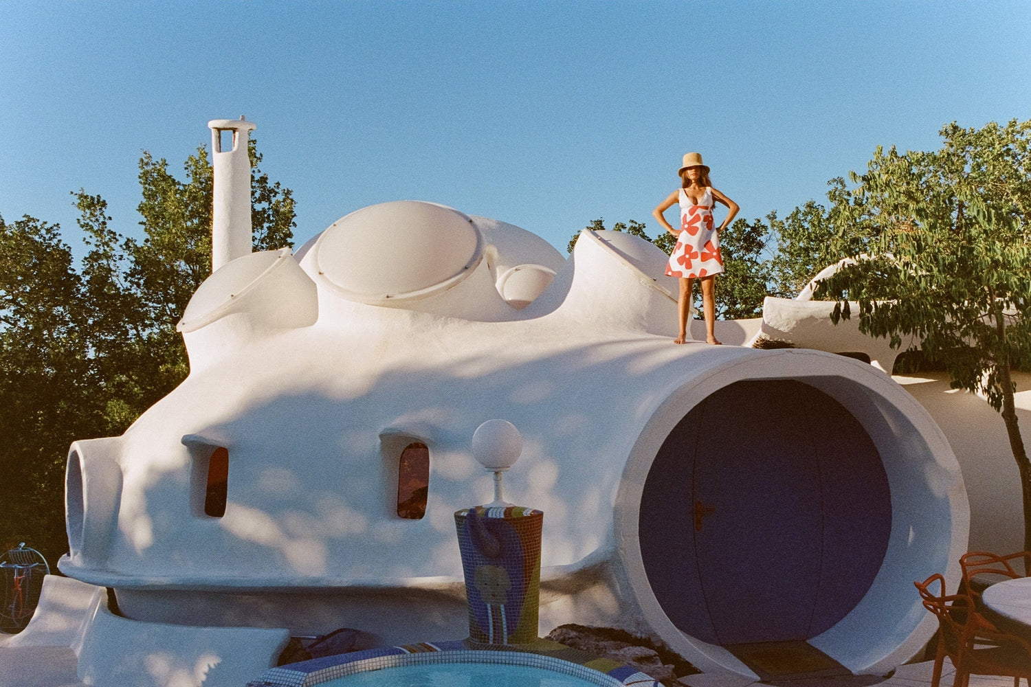 Raffia Bucket Hat – Dipped Crown Design