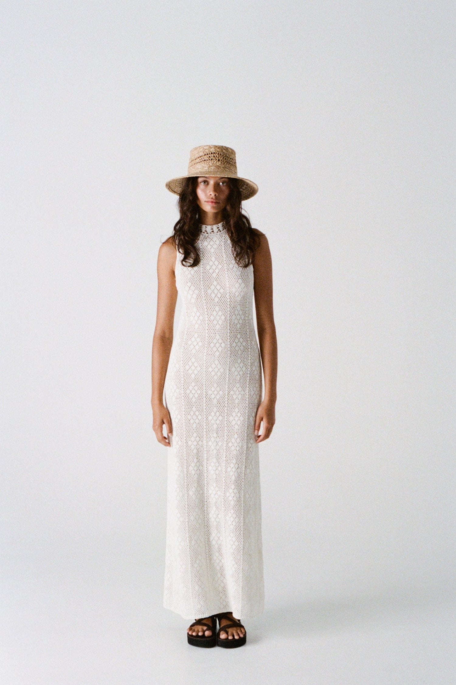 Wide-Brim Raffia Bucket Hat